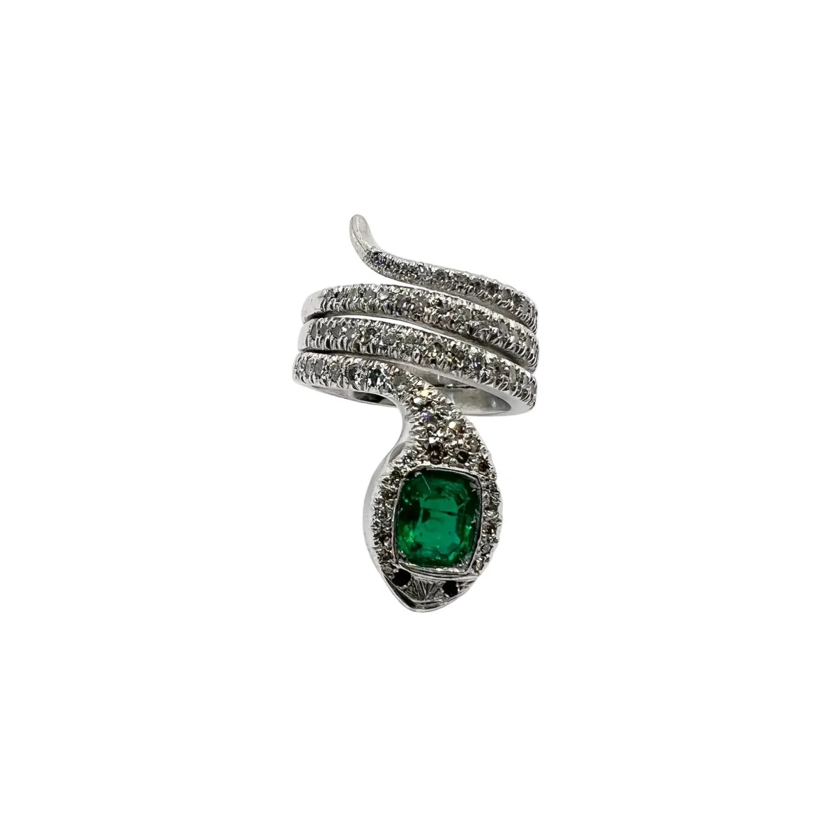 Bague Pavée en or blanc, rubis, émeraude et diamants