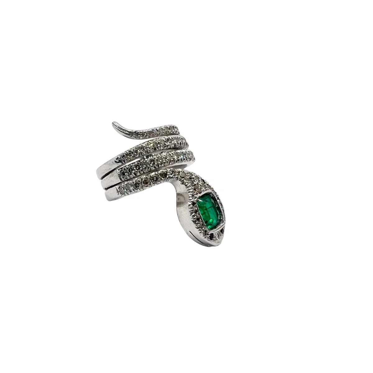 Bague Pavée en or blanc, rubis, émeraude et diamants - Image 4