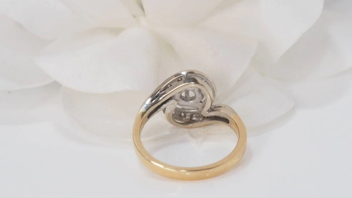 Bague en or bicolore et diamants - Image 6