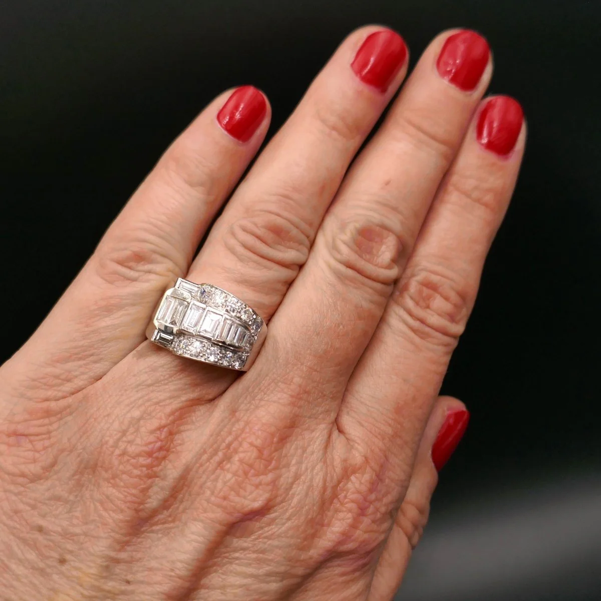 Bague Chevalière en platine et diamants - Image 2