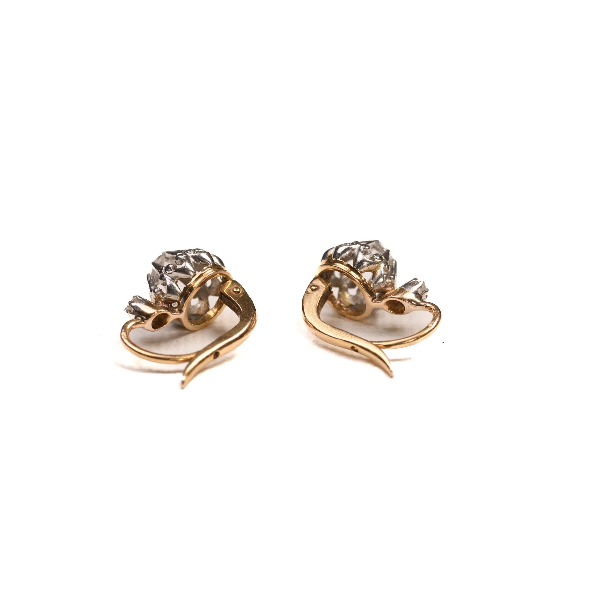 Boucles d'oreilles Dormeuses anciennes en or et diamants - Image 4
