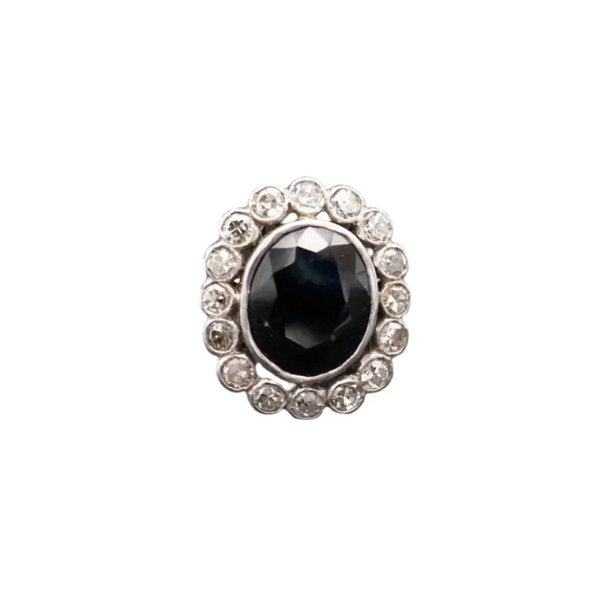 Bague Art Déco en platine saphir et diamants