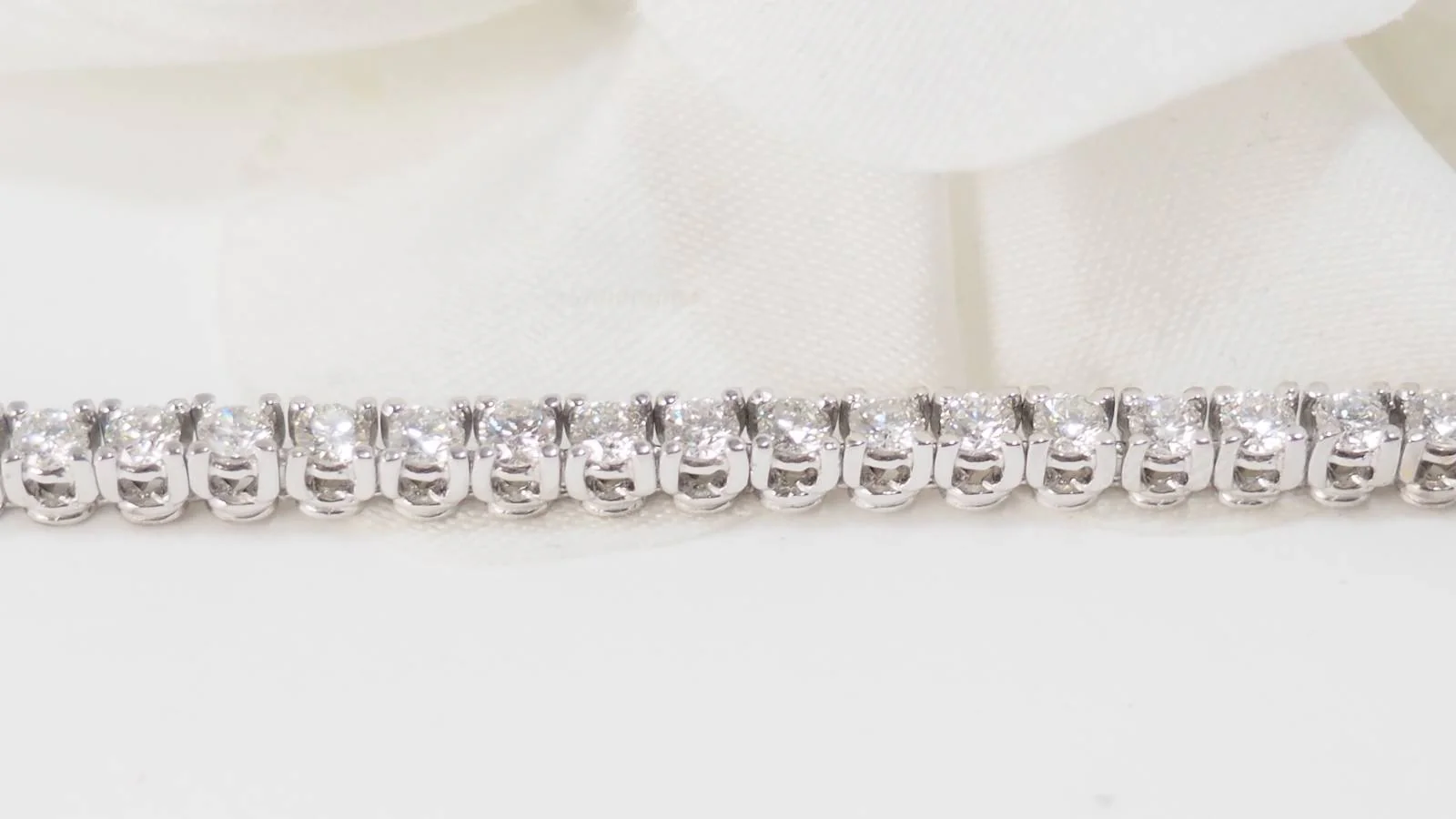 Bracelet rivière en or blanc et diamants 3,20cts - Image 6
