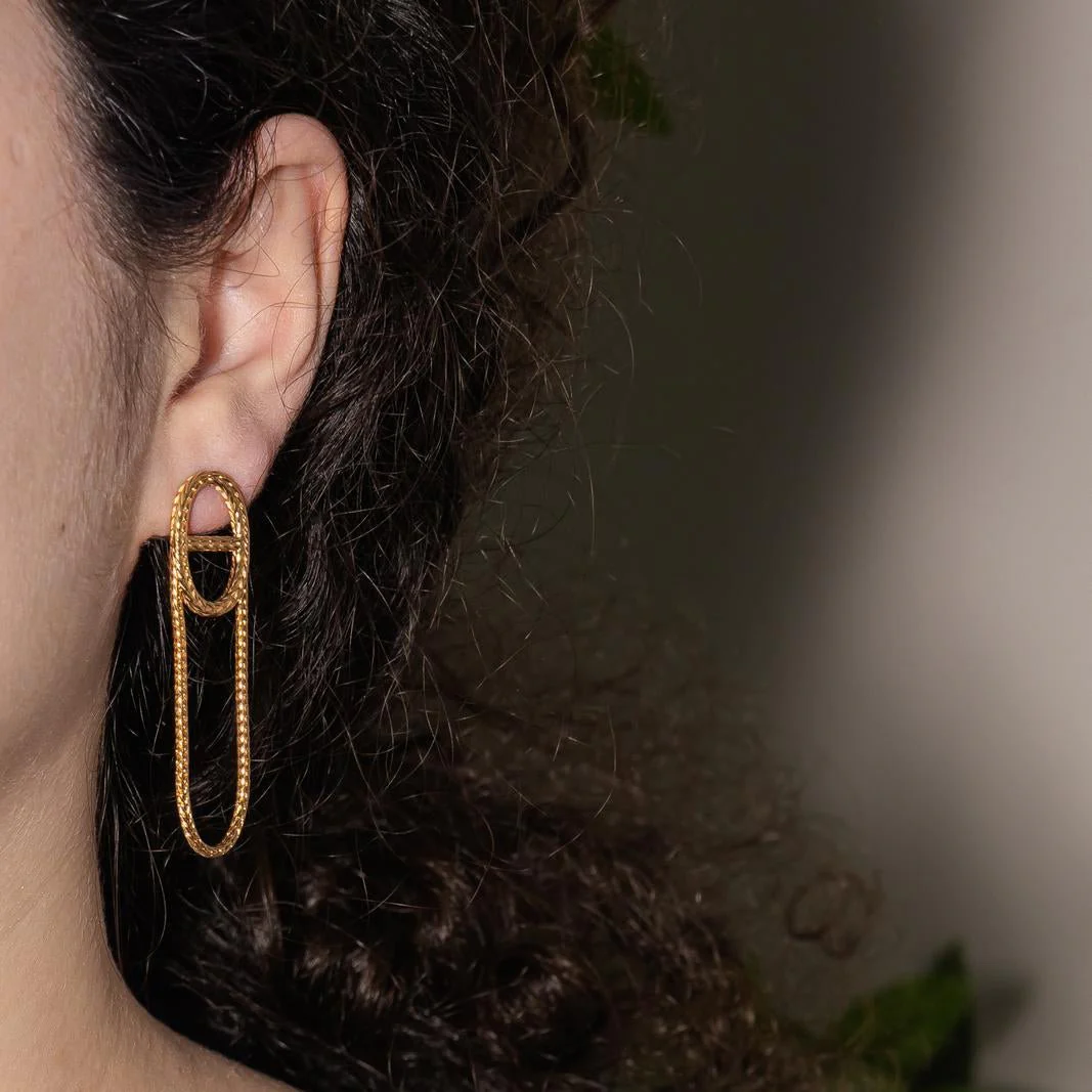 Boucles d'oreilles Pendantes HERMÈS "Chaîne d'ancre" en or jaune - Image 2