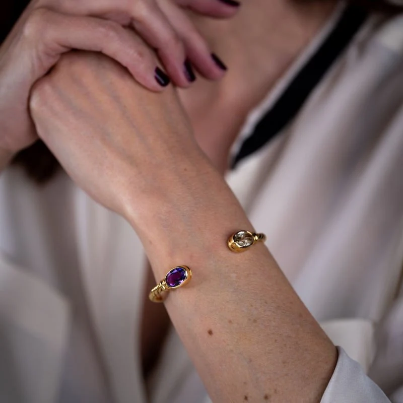 Bracelet Jonc BULGARI en or jaune, améthyste et quartz de rutile - Image 2