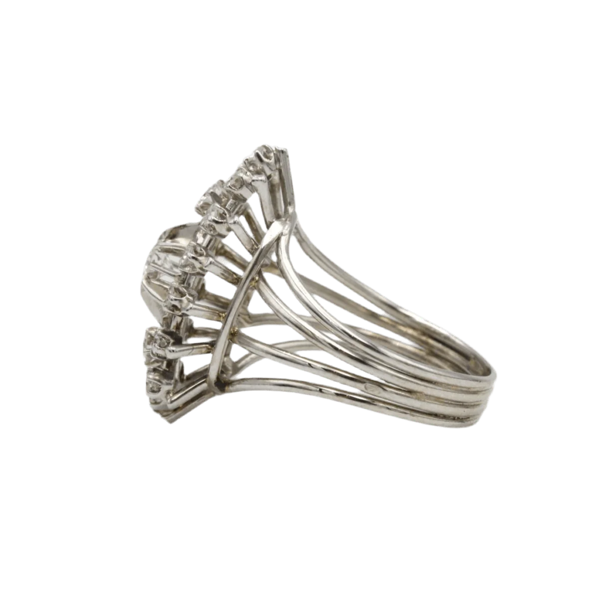 Bague Marquise en or blanc et diamants - Image 2