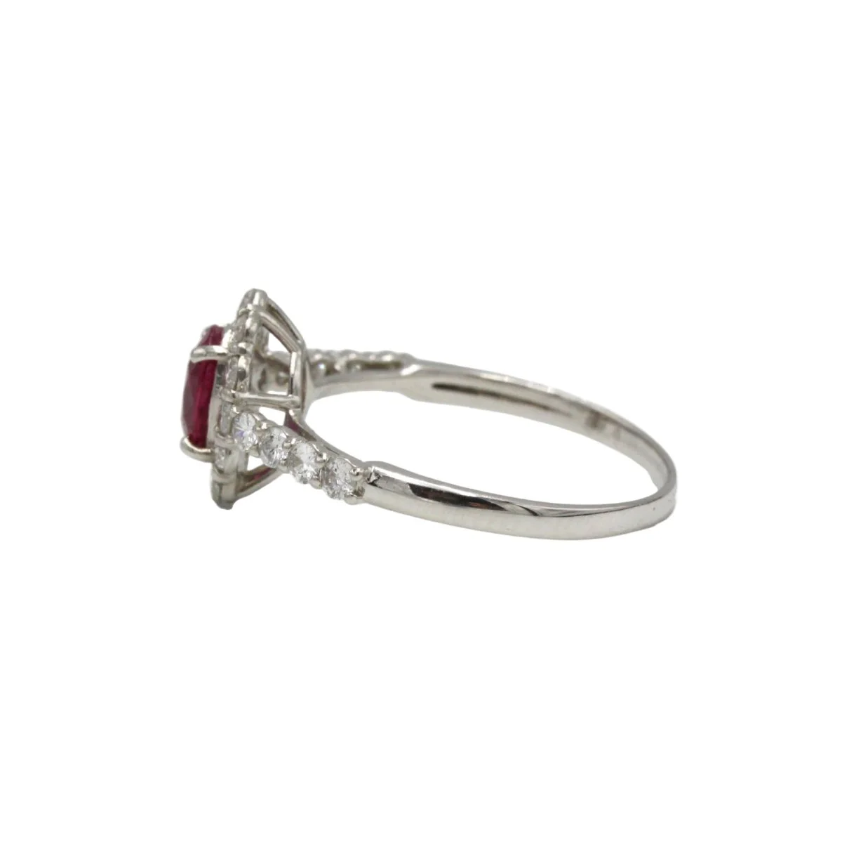 Bague Marguerite en platine, rubis et diamants - Image 2