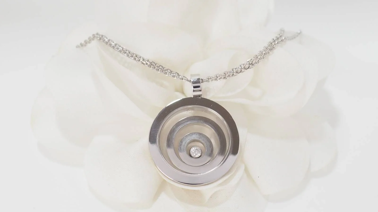 Collier Chopard Happy Spirit en or blanc et diamant - Image 3