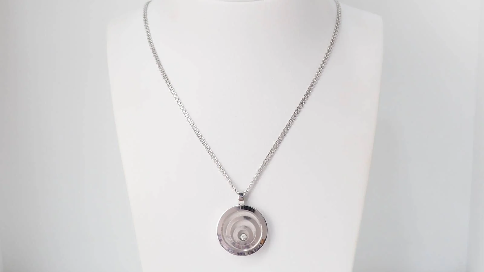 Collier Chopard Happy Spirit en or blanc et diamant - Image 6