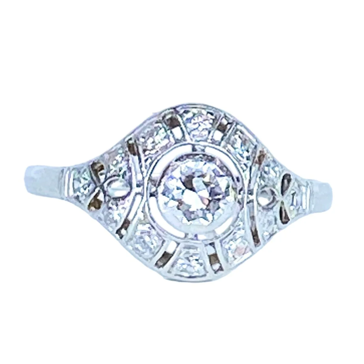 Bague en or blanc diamants