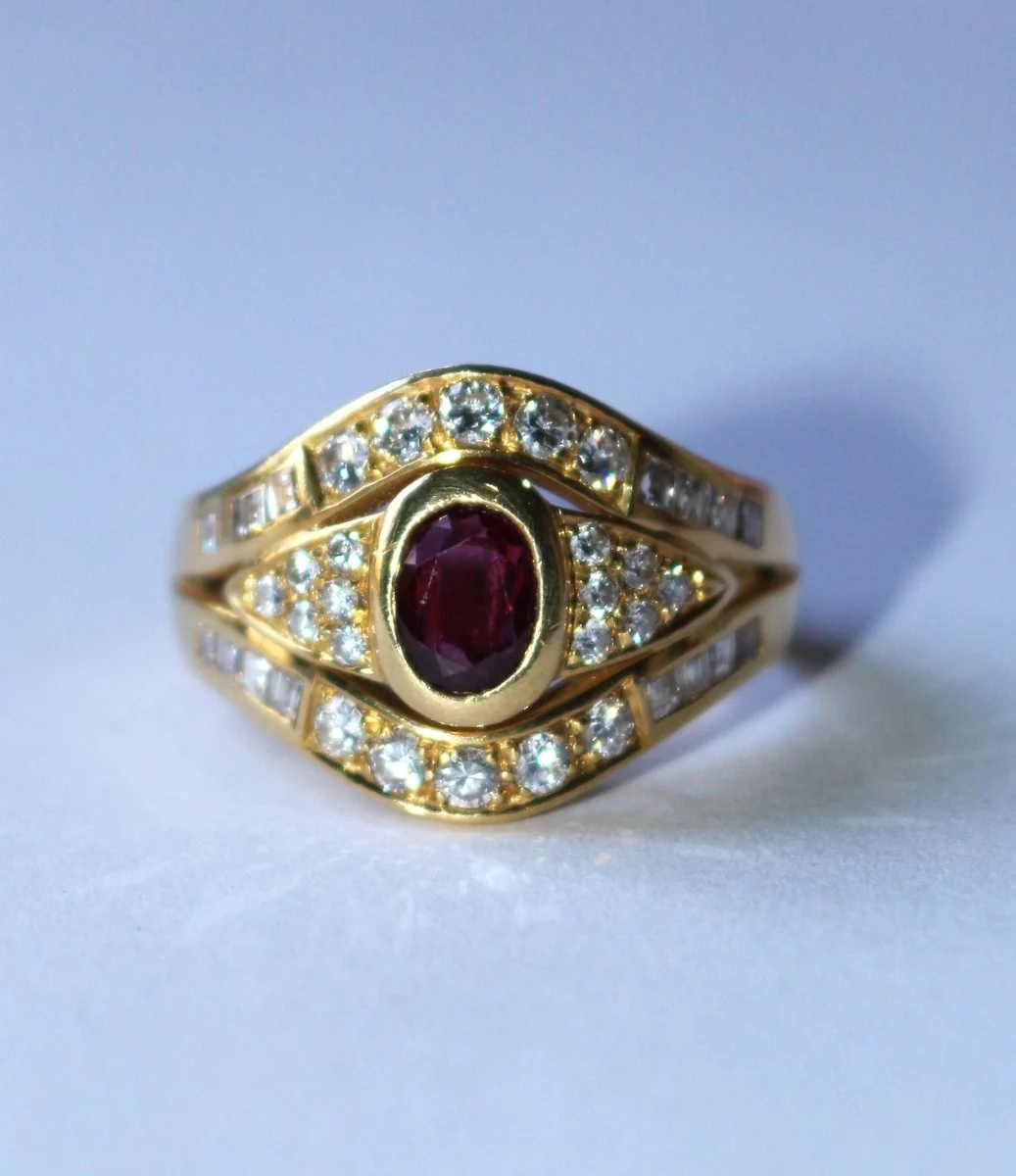 Bague Rubis Diamants Sur Or Jaune - Image 2
