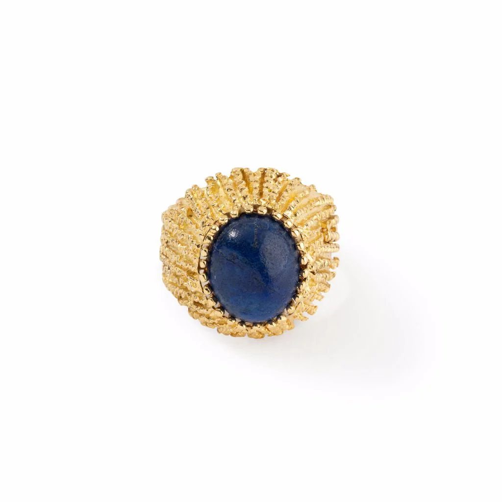 Bague en or jaune texturé et lapis lazuli