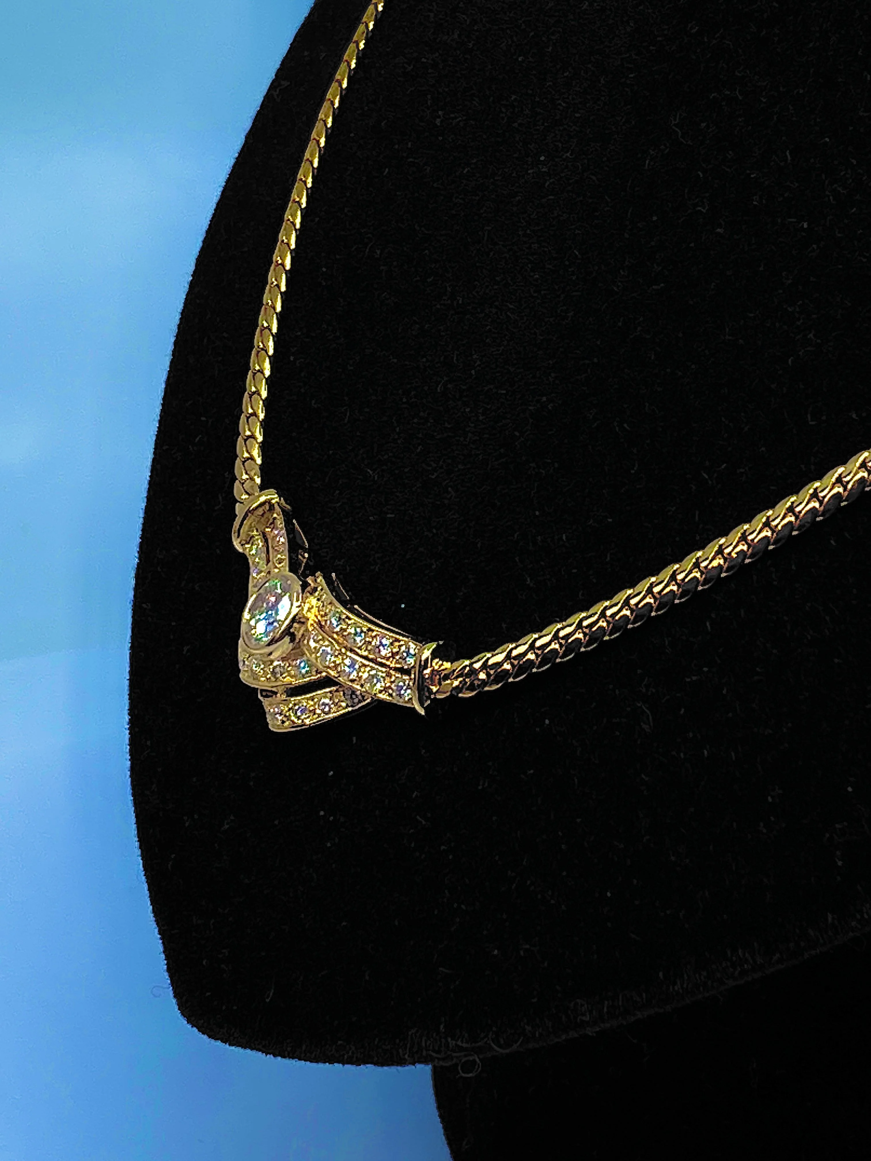 Collier en or jaune 18 carats et motif en diamants - Image 5