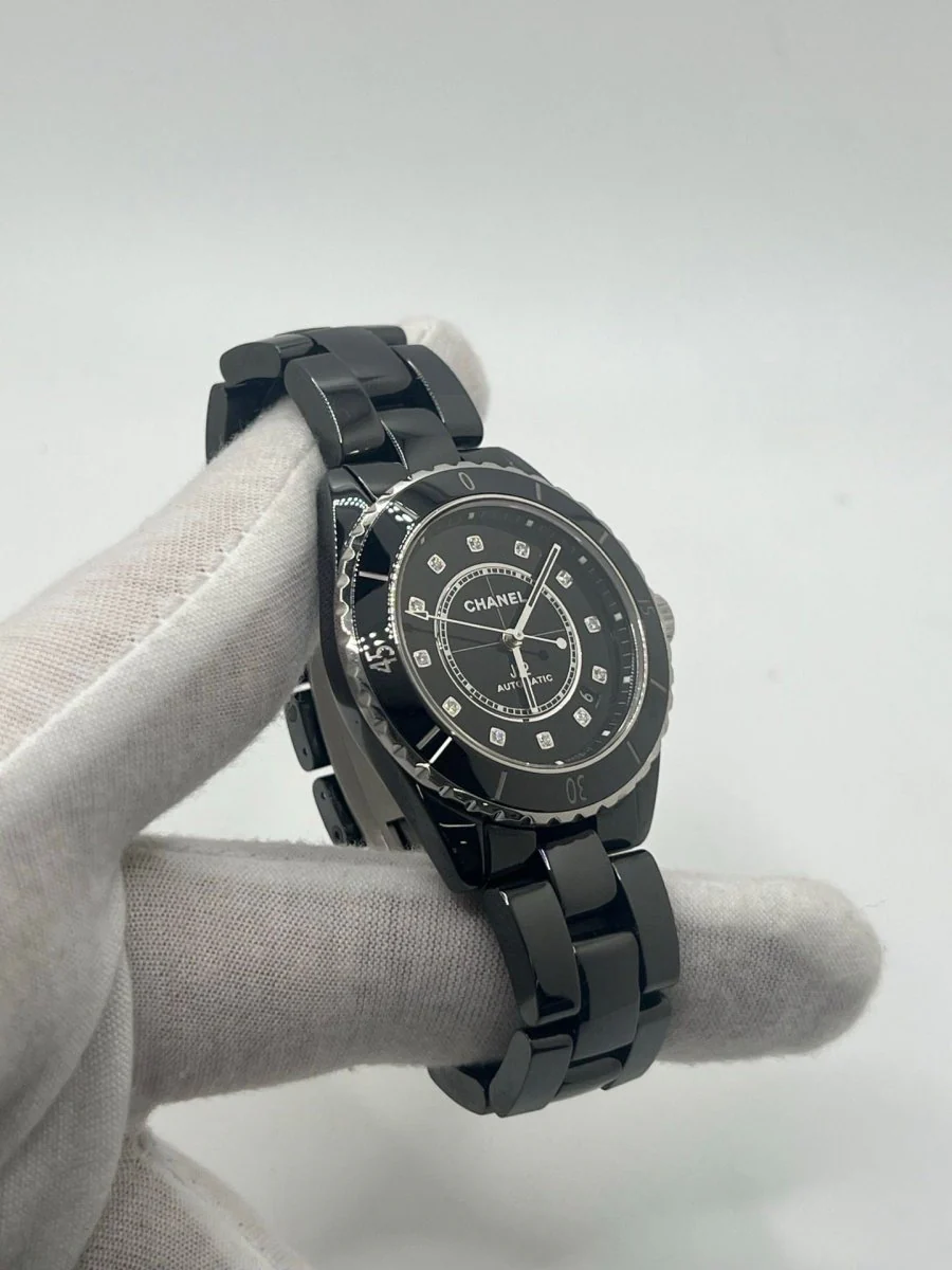 Chanel J12 Calibre 12.1 & Diamonds - Image 4
