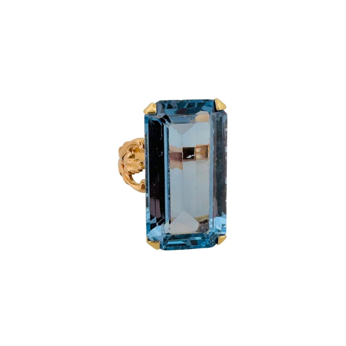 Bague en or jaune et topaze