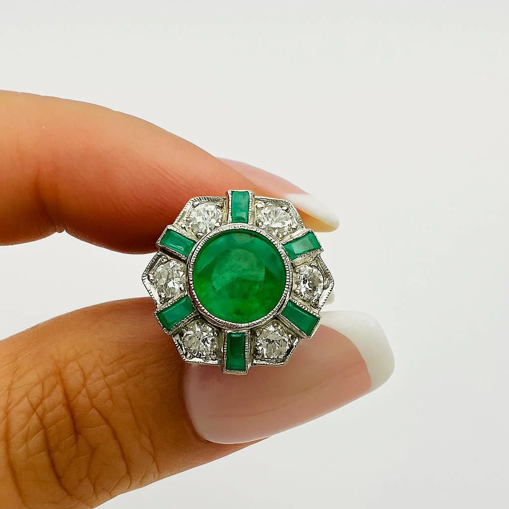 ANILLO EN PLATINO CON ESMERALDAS Y DIAMANTES - Image 5
