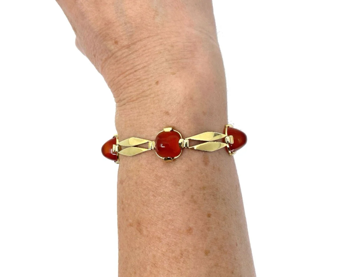 Bracelet en or jaune et cornaline - Image 2