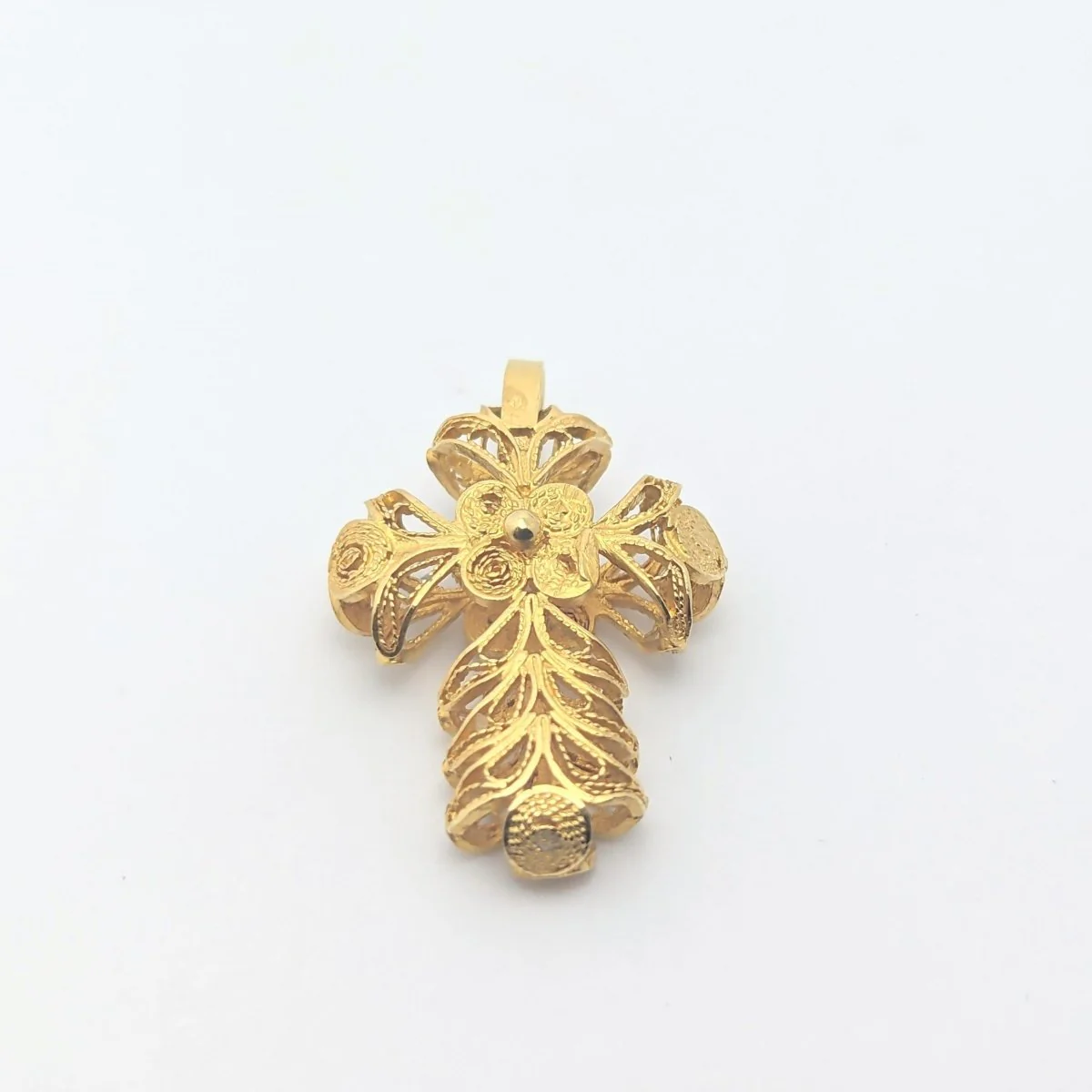 Pendentif Croix filigrane en or jaune - Image 3