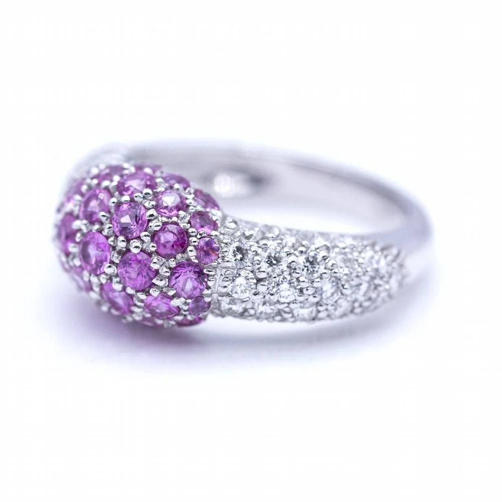 Bague en or blanc avec diamants et saphirs roses - Image 3