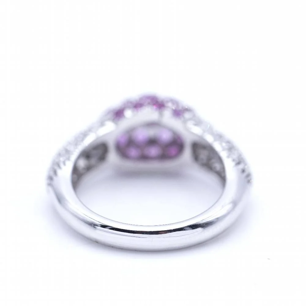 Bague en or blanc avec diamants et saphirs roses - Image 5