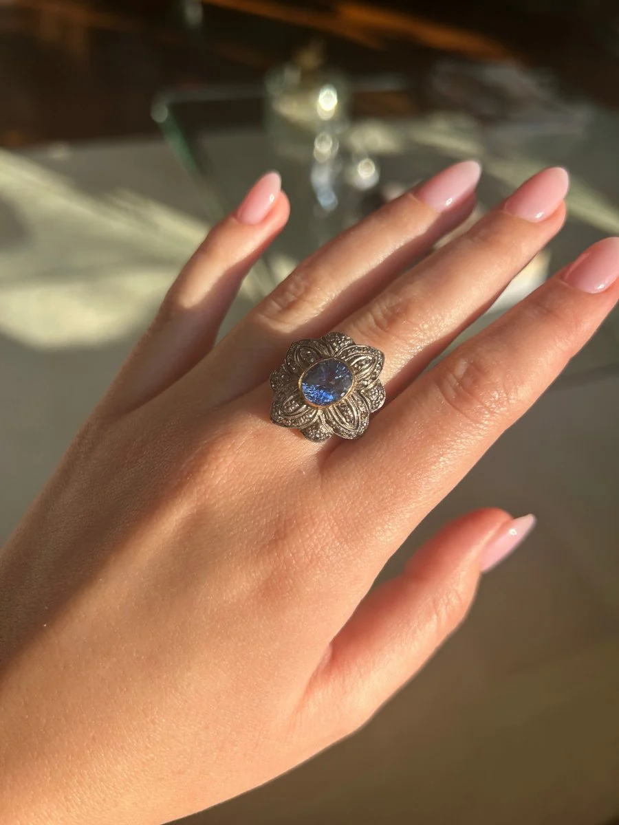 Bague - Or, argent, saphir et diamants. - Image 6