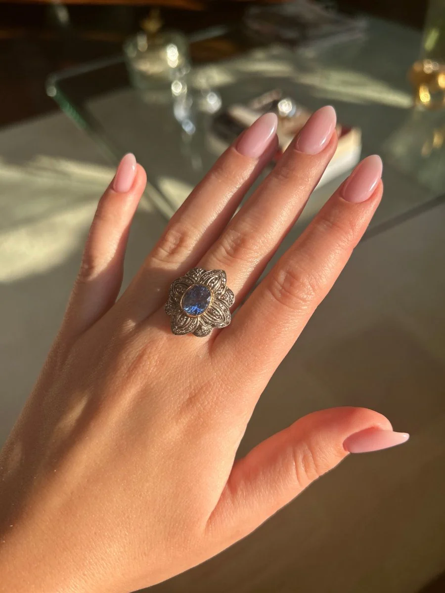 Bague - Or, argent, saphir et diamants. - Image 7