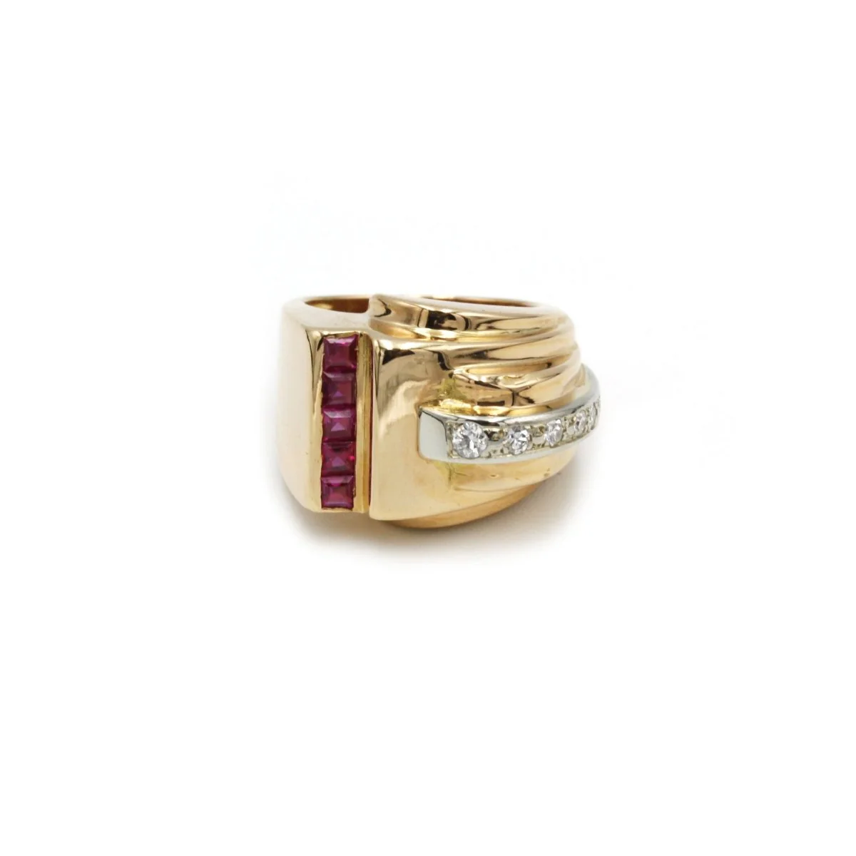 Bague Tank en or jaune, rubis et diamants