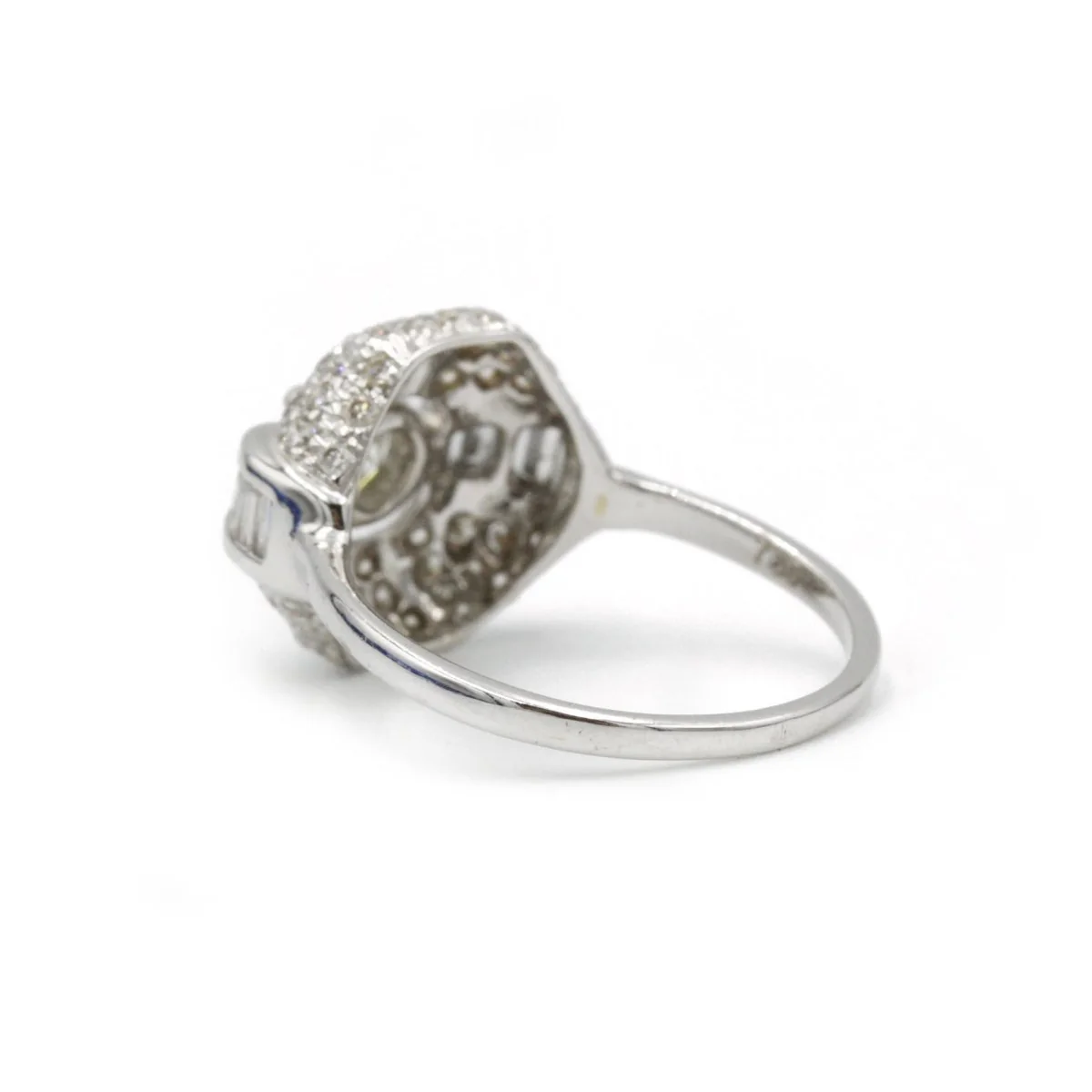 Bague Entourage en or et diamants - Image 5