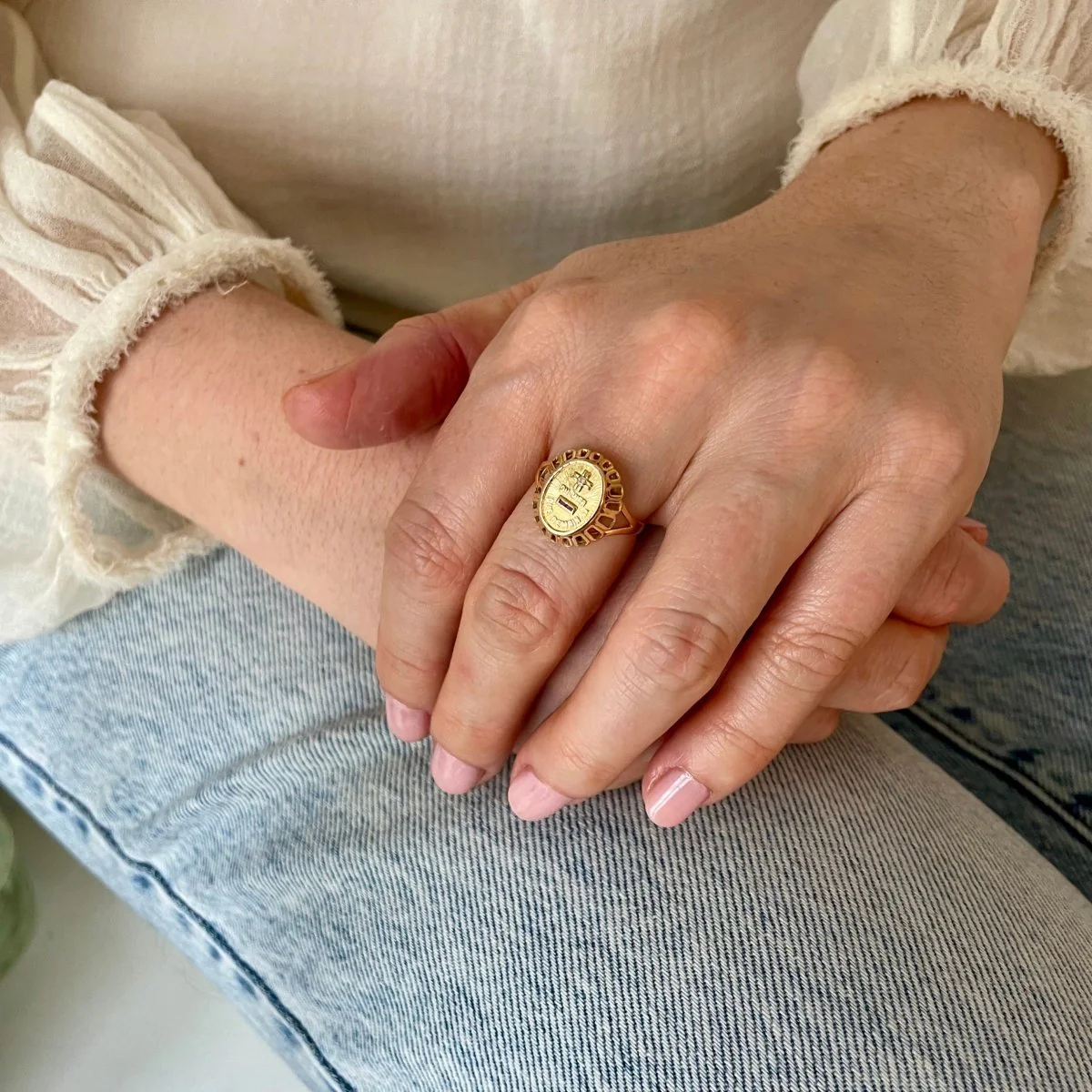 Bague chevalière Augis vintage diamant rubis en or jaune - Image 2