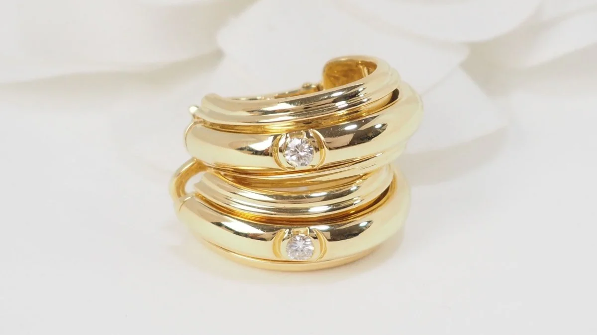 Boucles d'oreilles PIAGET "Possession" en or jaune et diamant - Image 4