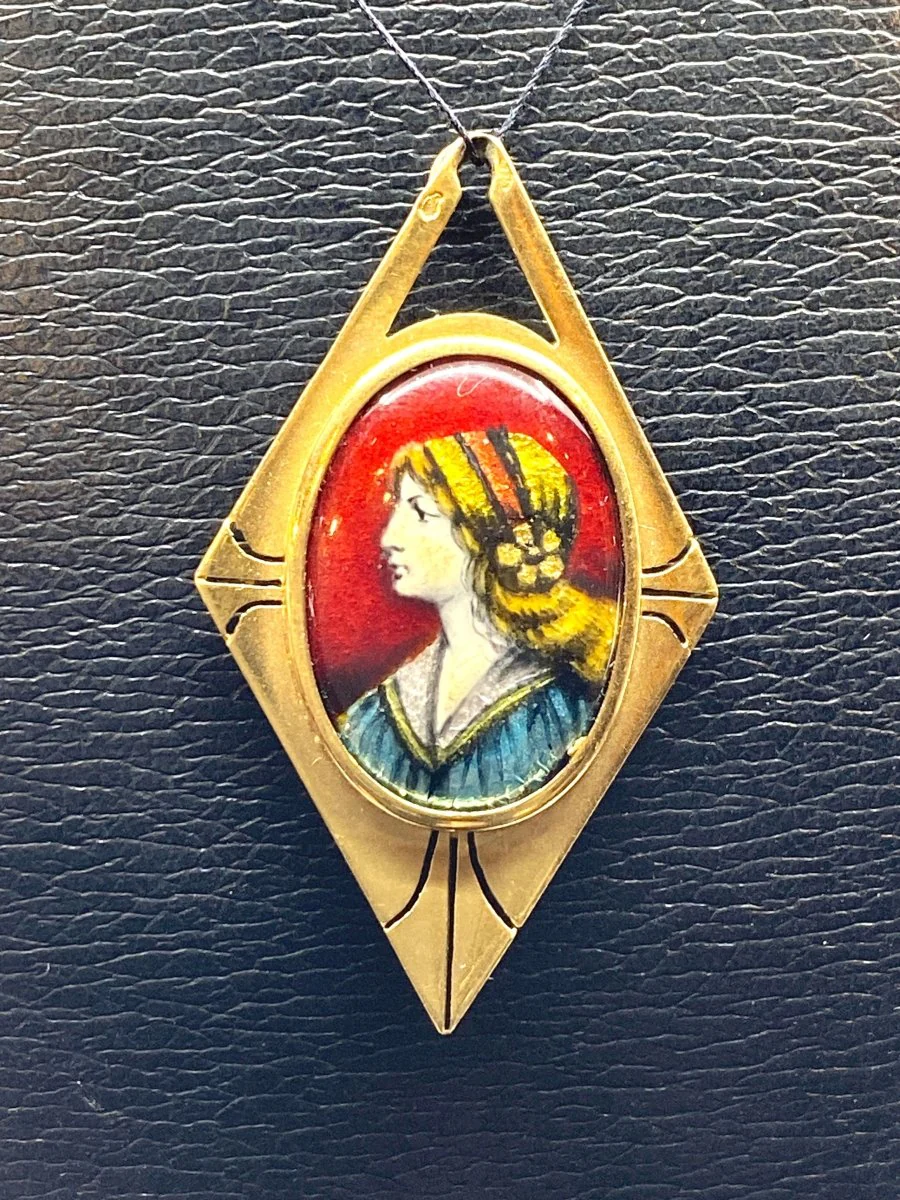 Collier Pendentif en or jaune et émail - Image 5