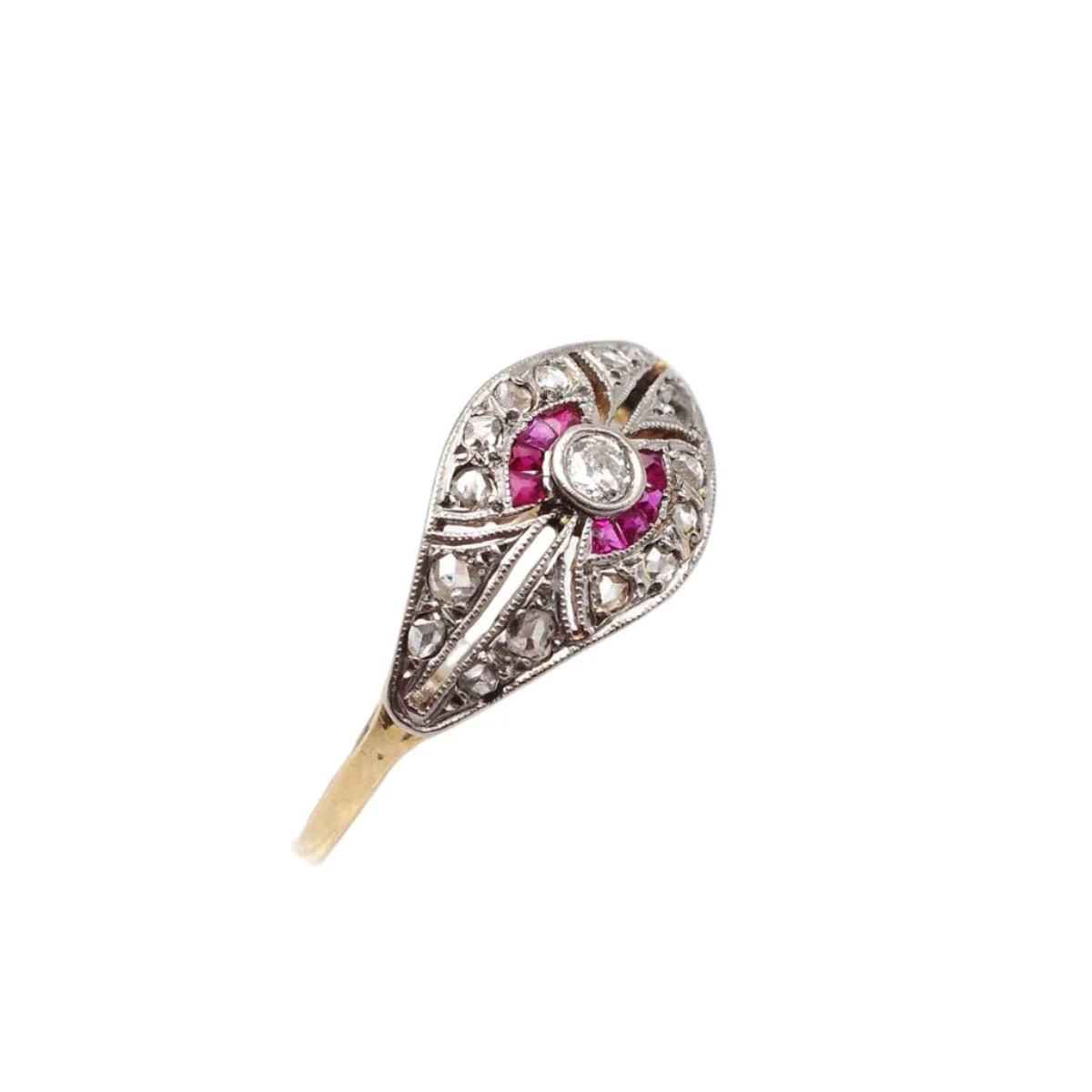 Bague en or jaune, platine, rubis et diamants - Image 3