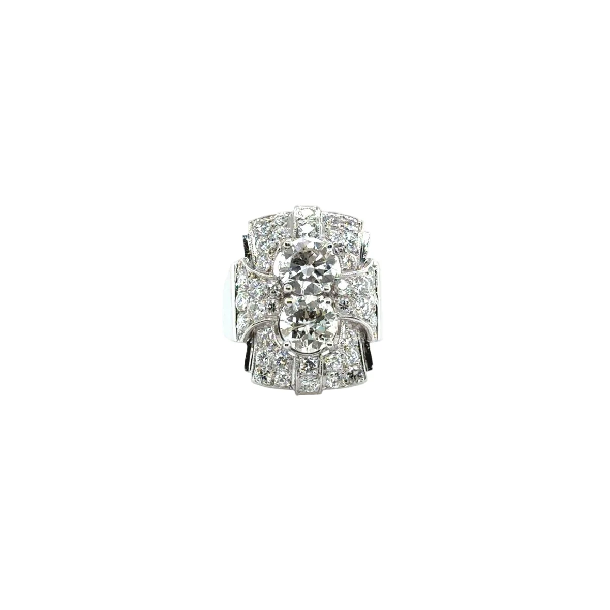 Bague Pavée en platine et diamants