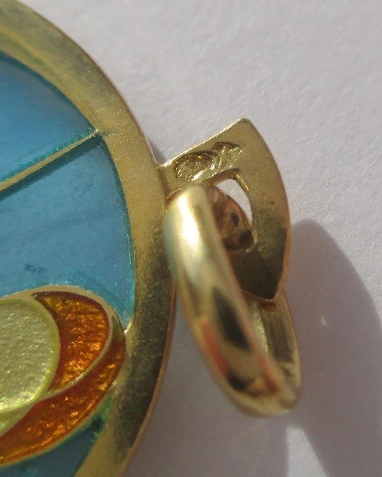 CARTIER - Rare pendentif Sagittaire Email plique-à-jour Or - Image 10