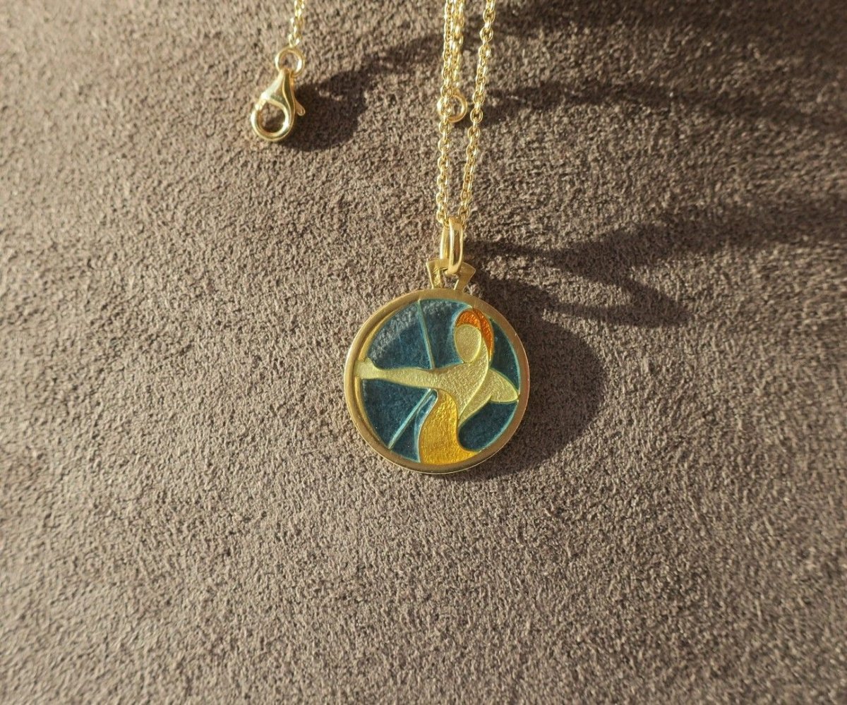 CARTIER - Rare pendentif Sagittaire Email plique-à-jour Or - Image 15