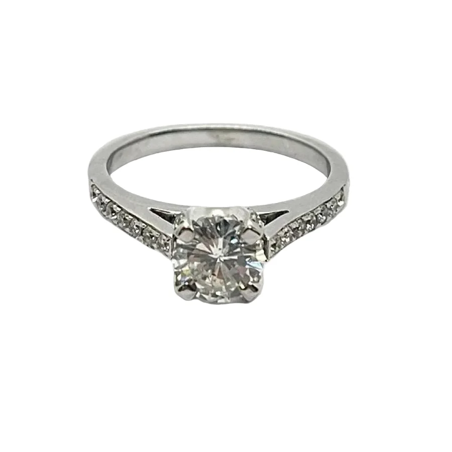 Bague Solitaire en or blanc et diamants