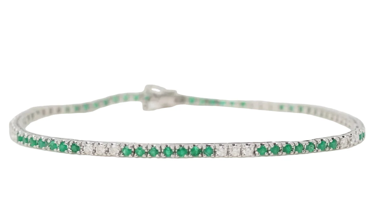 Bracelet Ligne en or blanc, émeraudes et diamants