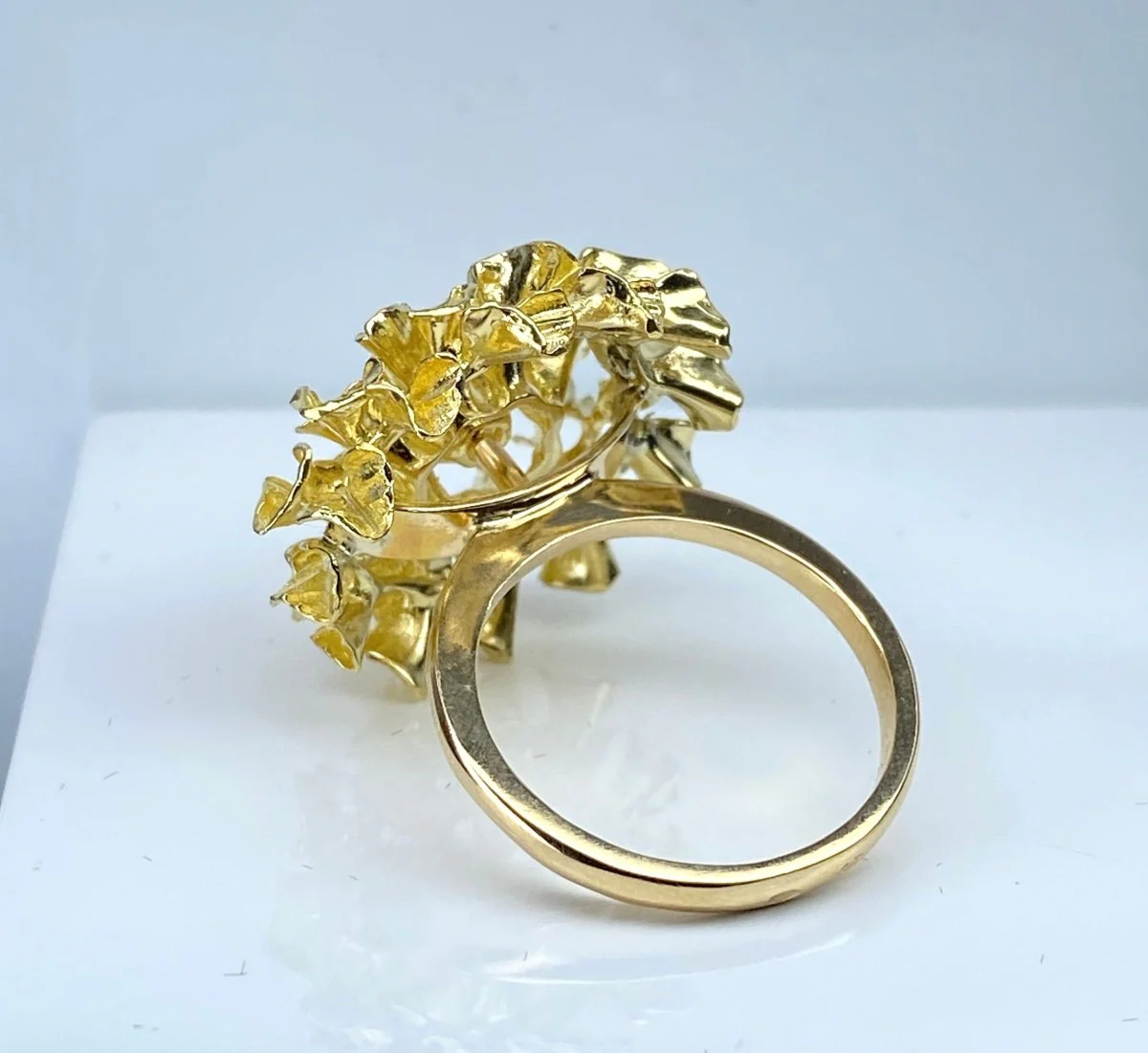 Importante bague en or jaune 18 carats et diamants - Image 3
