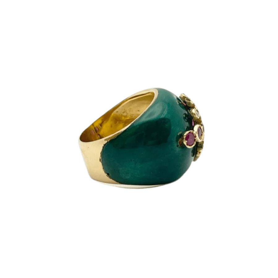 Bague en or jaune, rubis, émail et diamants - Image 4