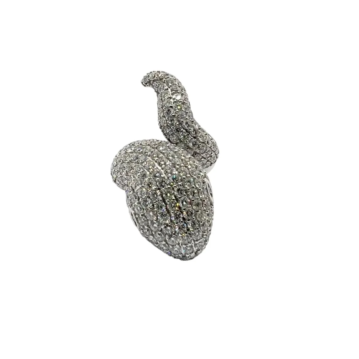 Bague Pavée en or blanc et diamants