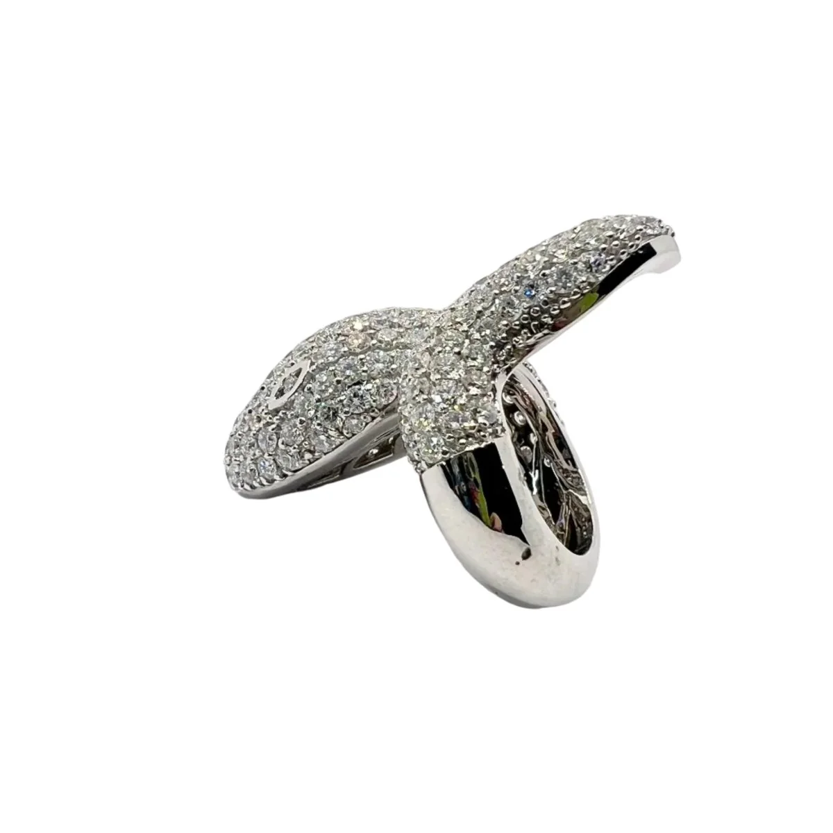 Bague Pavée en or blanc et diamants - Image 4