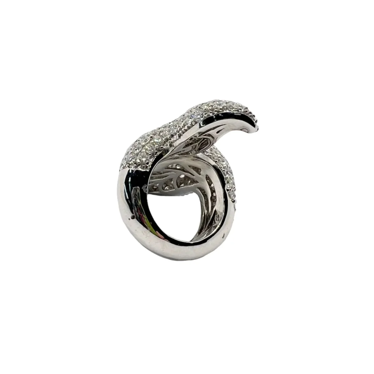 Bague Pavée en or blanc et diamants - Image 5