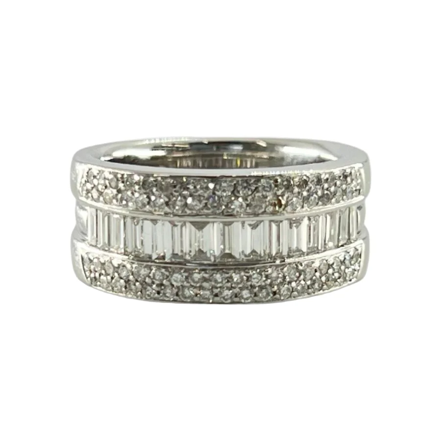 Bague Alliance en or blanc et diamants