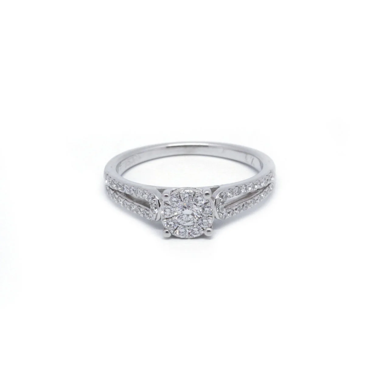 Bague - Platine Et Diamants