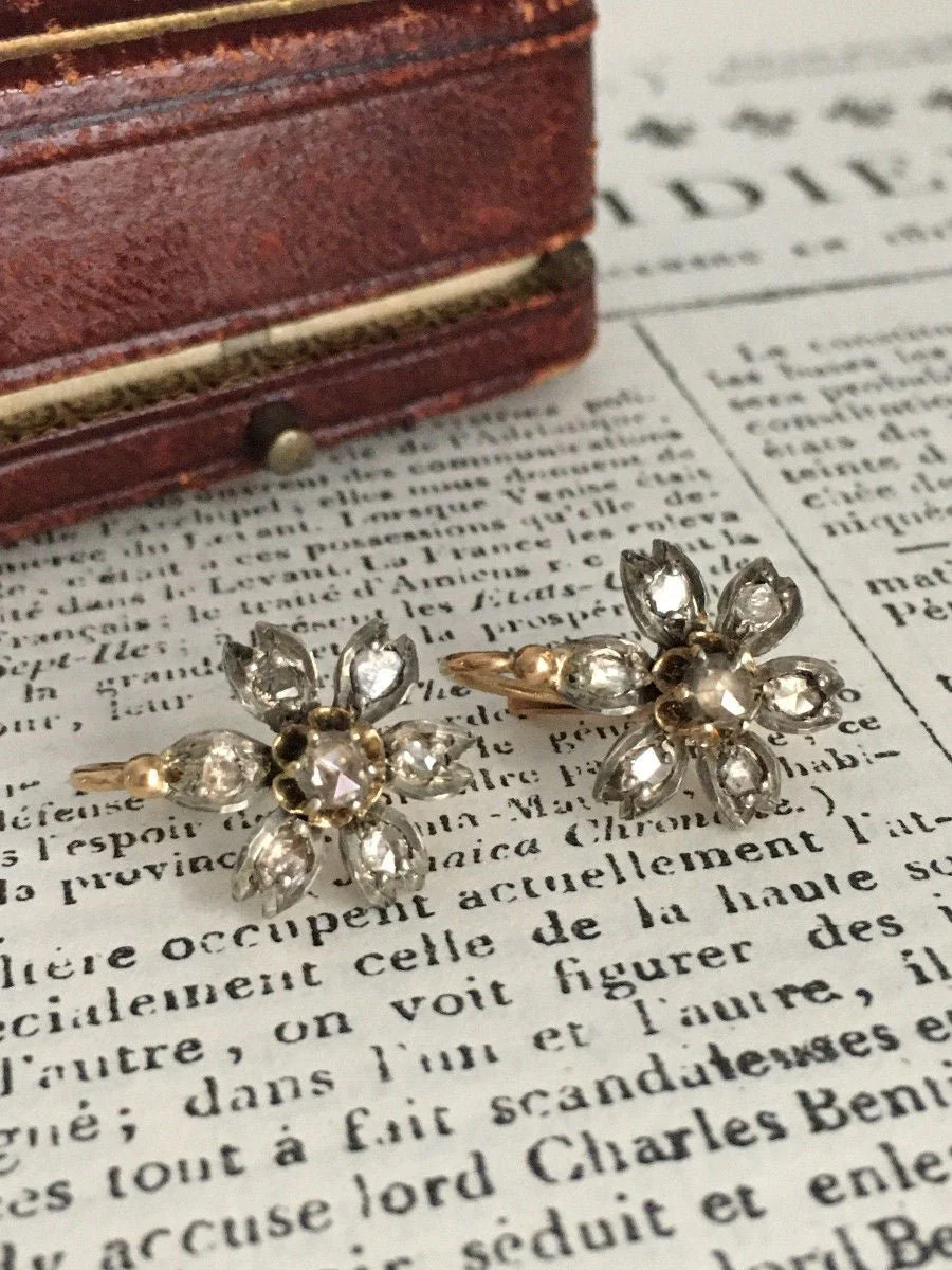 Boucles d'oreilles dormeuses anciennes en or 18K et argent - Image 10