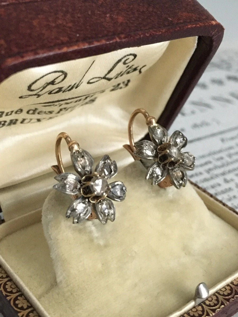Boucles d'oreilles dormeuses anciennes en or 18K et argent - Image 4