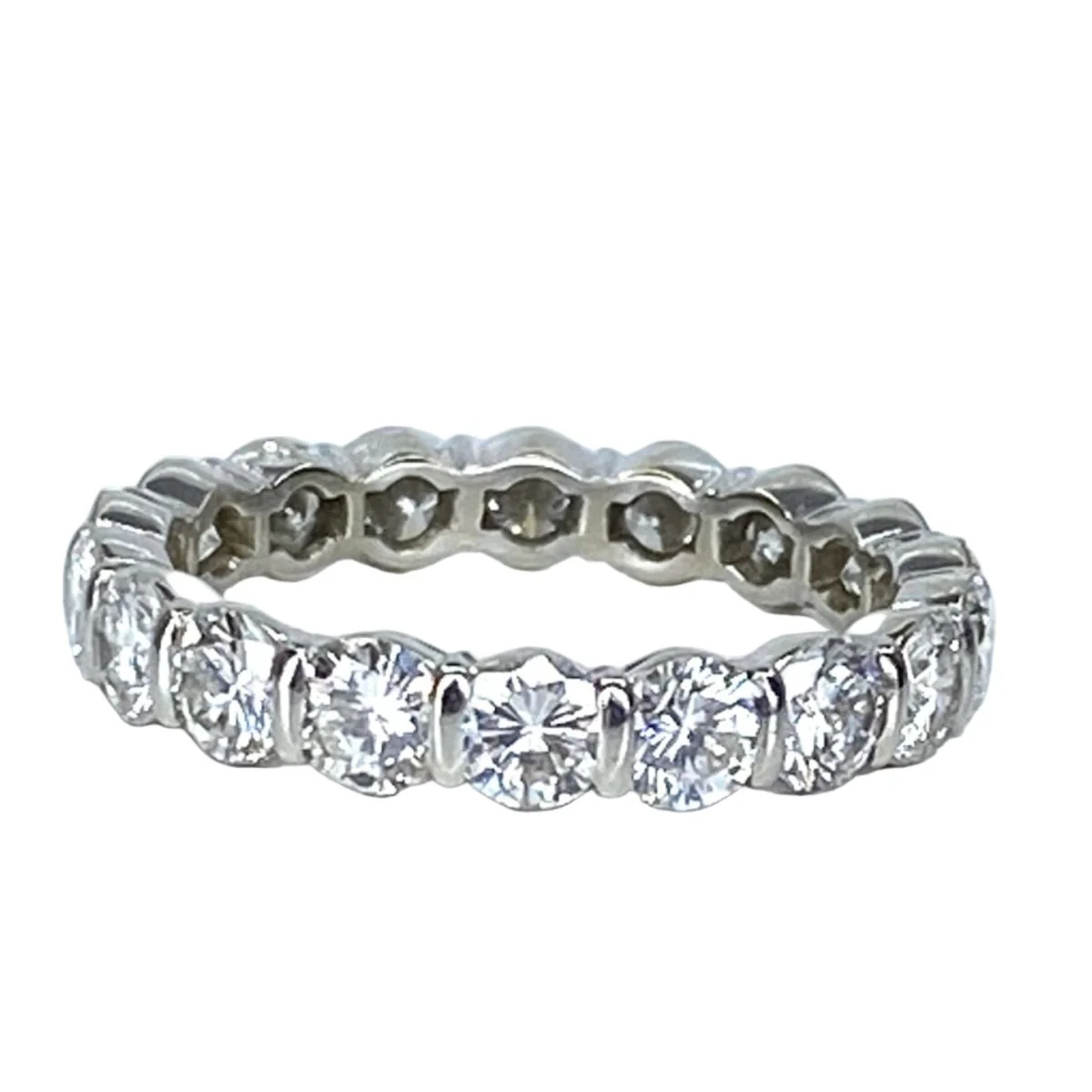Alliance en or blanc 18 carats et platine, 18 diamants 2,70 carats