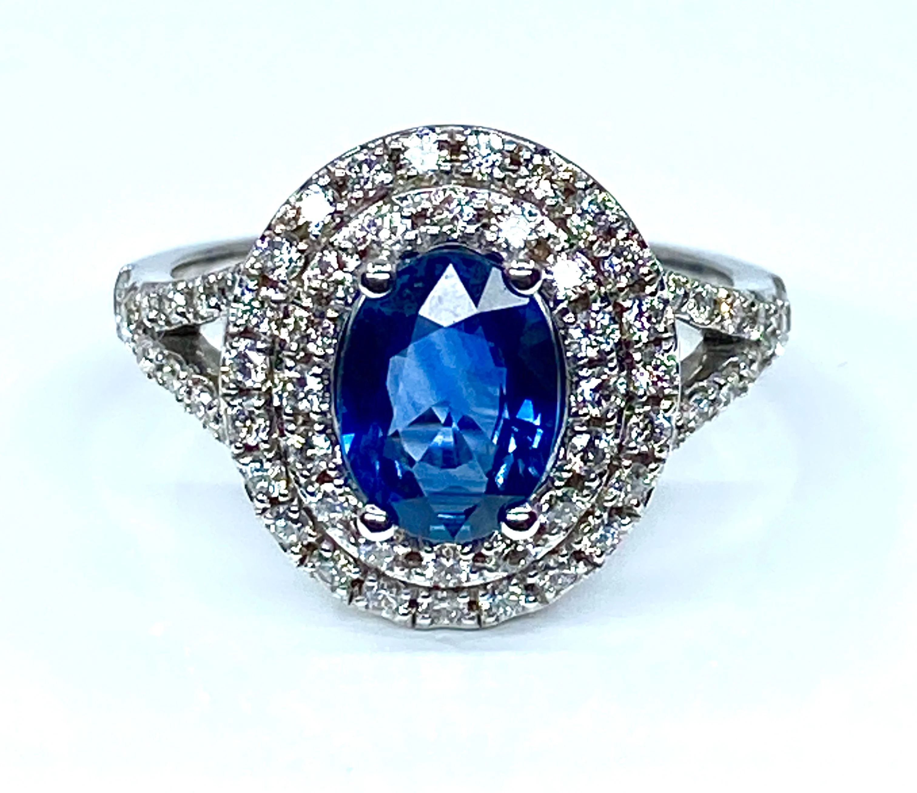 Bague en or blanc 18 carats en saphir et diamants - Image 10