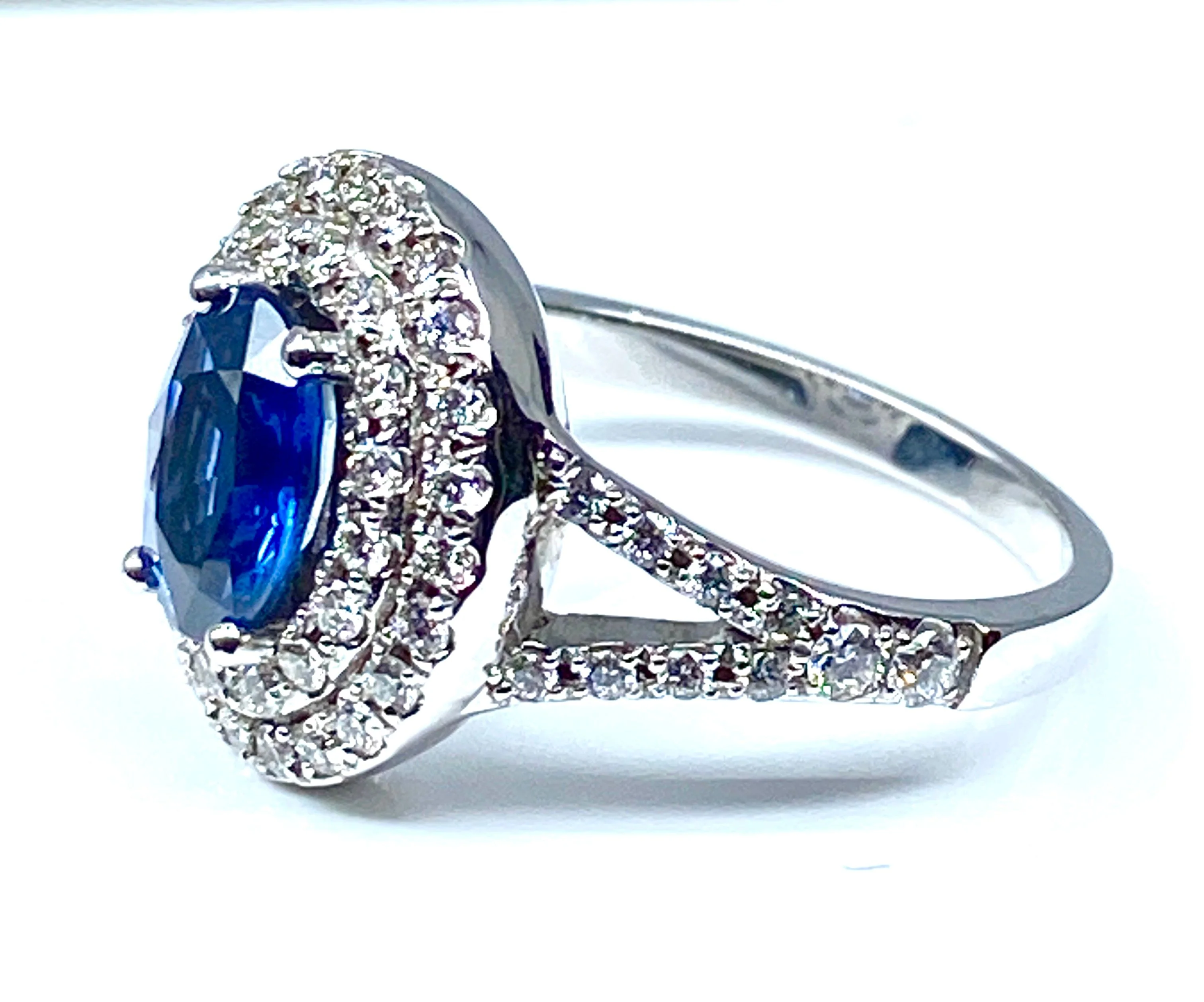 Bague en or blanc 18 carats en saphir et diamants - Image 5