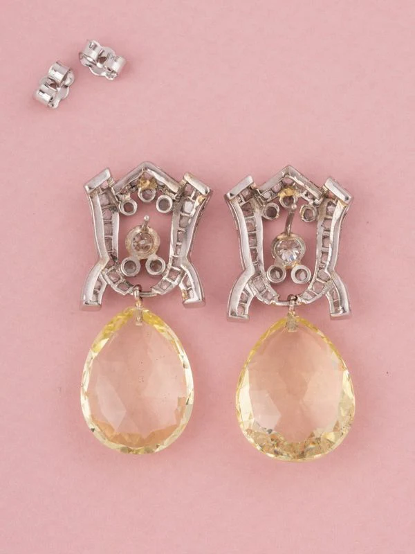 Boucle d'oreilles Art Déco, en or gris 18k et diamants - Image 3